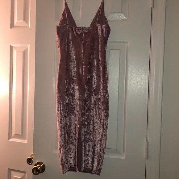 Pink dress - Picture 3 of 3